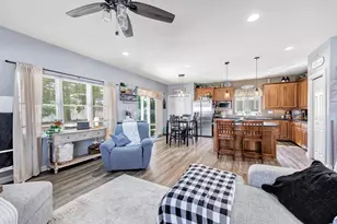 1566 Belle Plane Cir, Green Bay, WI 54313 - Photo 12