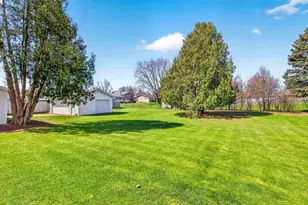 1276 Irish Rd, Neenah, WI 54956 - Photo 44