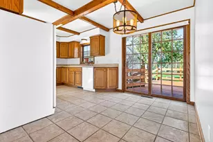 1276 Irish Rd, Neenah, WI 54956 - Photo 8