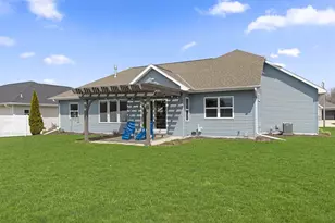 3492 Peppergrass Dr, Green Bay, WI 54311 - Photo 42