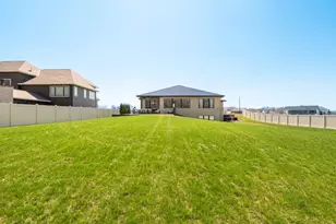 2929 Creekwood Dr, Green Bay, WI 54311 - Photo 74