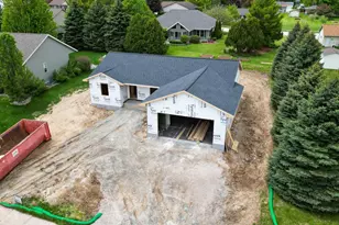 1505 Lisa Ln, New Holstein, WI 53062 - Photo 2