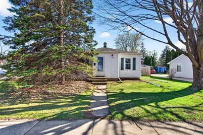 431 E Coolidge Avenue, Appleton, WI 54915 - Photo 2
