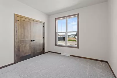N8870 Killarney Way, Menasha, WI 54952 - Photo 38