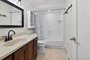 1080 Thorndale St, Green Bay, WI 54304 - Photo 8