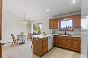 2276 Samantha St, De Pere, WI 54115 - Photo 14