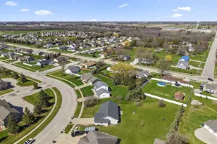 2276 Samantha St, De Pere, WI 54115 - Photo 54