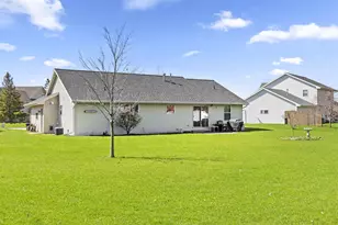 2276 Samantha St, De Pere, WI 54115 - Photo 42