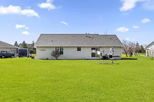 2276 Samantha St, De Pere, WI 54115 - Photo 44