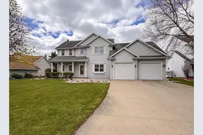 4715 Grand Meadows Drive, Appleton, WI 54914 - Photo 2