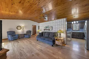 371 Wesley Ave, Green Bay, WI 54302 - Photo 10