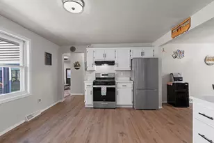 3175 Birch Rd, Suamico, WI 54172 - Photo 6