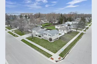 1021 Apple Blossom Drive, Neenah, WI 54956 - Photo 26