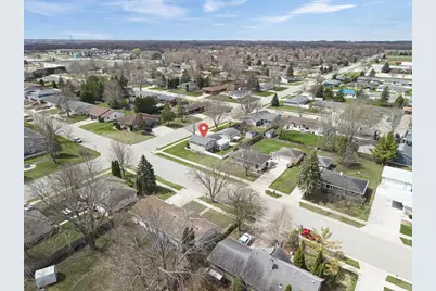 1021 Apple Blossom Drive, Neenah, WI 54956 - Photo 32