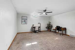 512 Applewood Dr, Kimberly, WI 54136 - Photo 38