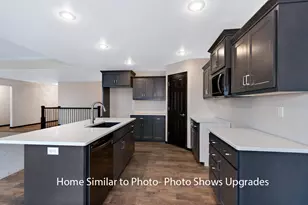 1739 Betty Jean Ln, Green Bay, WI 54313 - Photo 8