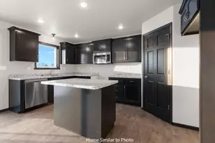 1727 Betty Jean Ln, Green Bay, WI 54313 - Photo 10