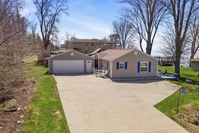 W5625 Faro Springs Road, Hilbert, WI 54129 - Photo 2
