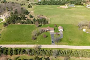 N4575 Larry Rd, New London, WI 54961 - Photo 8
