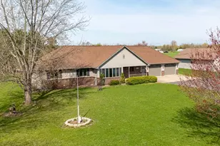 N4575 Larry Rd, New London, WI 54961 - Photo 2