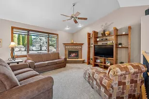 2776 Steamboat Springs, Green Bay, WI 54313 - Photo 8