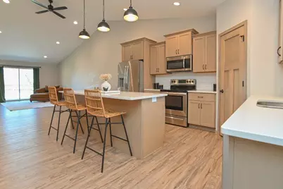 420 Prairie Way, Wrightstown, WI 54180 - Photo 4