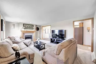 2159 Verlin Rd, Green Bay, WI 54311 - Photo 8
