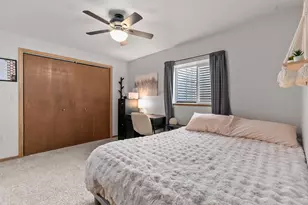 223 Allen Ave, Oshkosh, WI 54901 - Photo 20