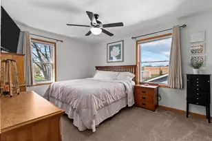 223 Allen Ave, Oshkosh, WI 54901 - Photo 10