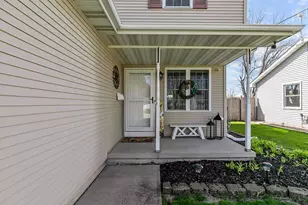 223 Allen Ave, Oshkosh, WI 54901 - Photo 2