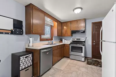 2589 Van Beek Road, Green Bay, WI 54311 - Photo 8