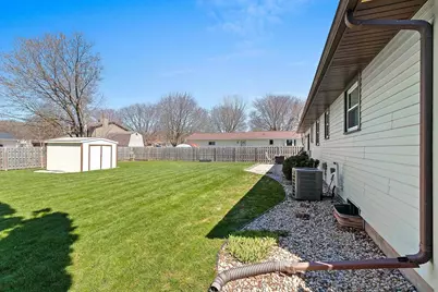 2589 Van Beek Road, Green Bay, WI 54311 - Photo 36