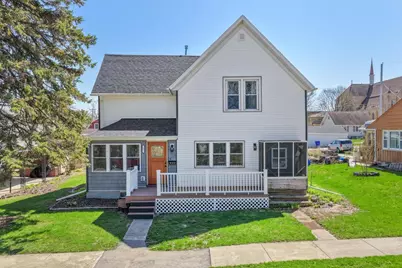 105 W 6th Street, Kaukauna, WI 54130 - Photo 2