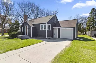 162 Bader St, Green Bay, WI 54302 - Photo 2