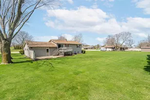 722 Diane St, Chilton, WI 53014 - Photo 28