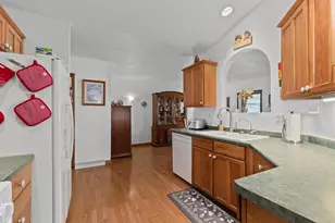 619 Knight Ave, Neenah, WI 54956 - Photo 12