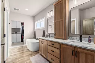 W881 Summit Ct, Green Lake, WI 54941 - Photo 34