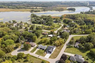 W881 Summit Ct, Green Lake, WI 54941 - Photo 12
