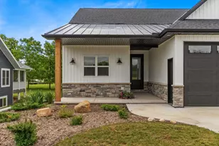 W881 Summit Ct, Green Lake, WI 54941 - Photo 2