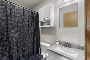 1395 Inverness Ln, Neenah, WI 54956 - Photo 16