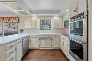 383 Swiss Hill Dr, Green Bay, WI 54302 - Photo 22