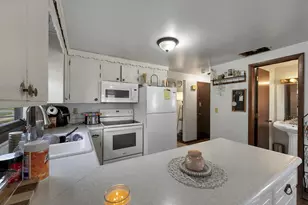 154 Bryan St, Green Bay, WI 54301 - Photo 36