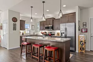 1210 Cameron Cir, Neenah, WI 54956 - Photo 10