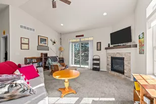 1210 Cameron Cir, Neenah, WI 54956 - Photo 8