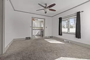 120 Allen Ave, Oshkosh, WI 54901 - Photo 14