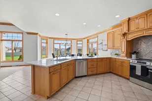 1529 Silver Maple Dr, De Pere, WI 54115 - Photo 12