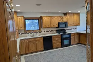 8110 E Ritchie Ln, Mukwa, WI 54961 - Photo 16
