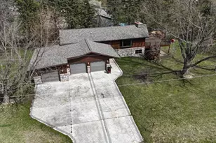 8110 E Ritchie Ln, Mukwa, WI 54961 - Photo 8