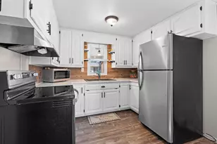 1810 Wood Ln, Green Bay, WI 54304 - Photo 28
