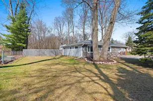 1810 Wood Ln, Green Bay, WI 54304 - Photo 22